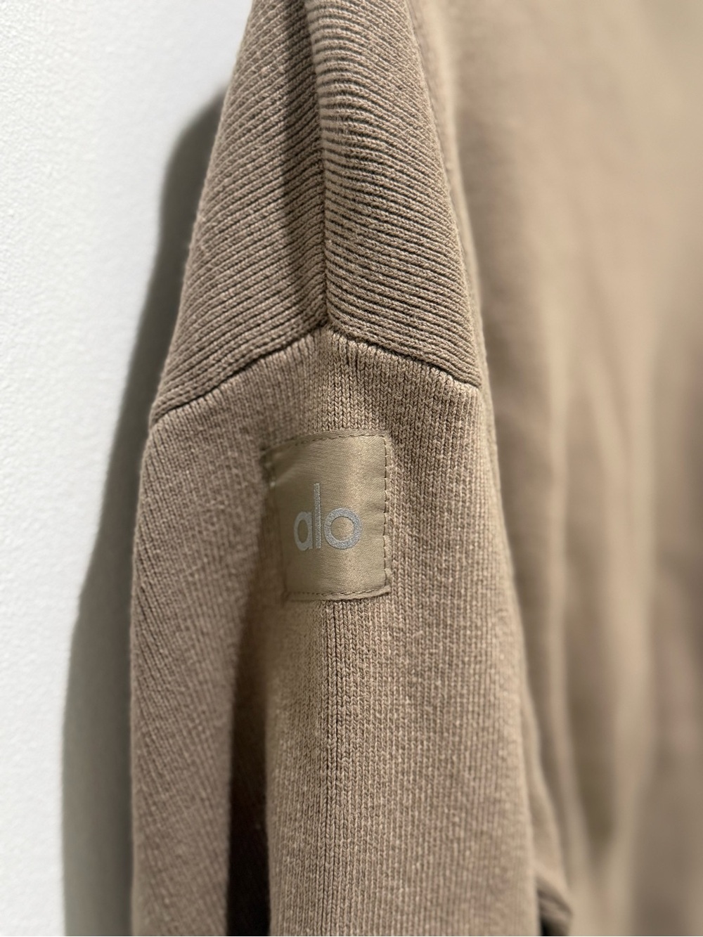 NWT Alo Yoga Scholar Knit Cropped Full Zip Jacket Light Cocoa Medium - Picture 7 of 7